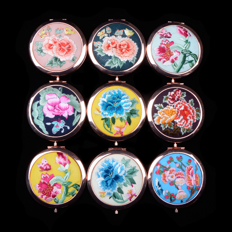 新沂化妆随身镜精品出国送礼刺绣中国风古风摄影 手绣镜子