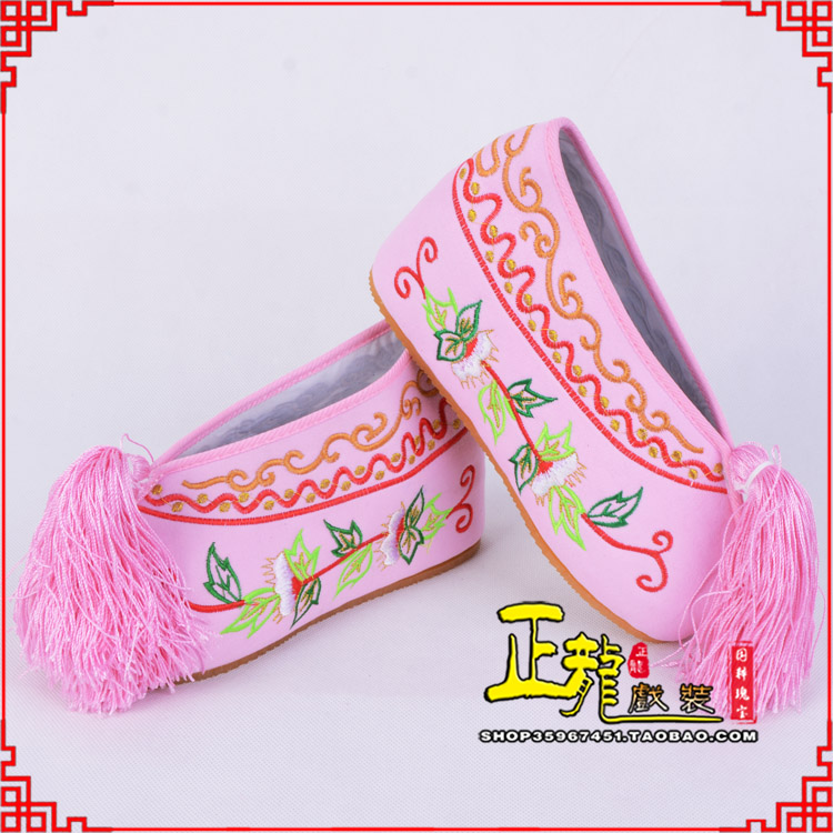 新沂花旦鞋女绣花彩鞋 舒适款草花内高彩鞋